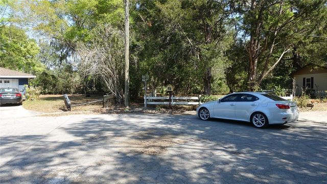 4910 NW 39TH TERRACE NW, Gainesville, FL 32606