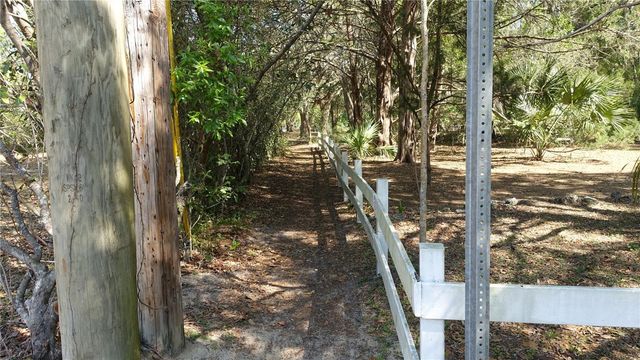 4910 NW 39TH TERRACE NW, Gainesville, FL 32606