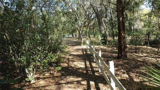 4910 NW 39TH TERRACE NW, Gainesville, FL 32606