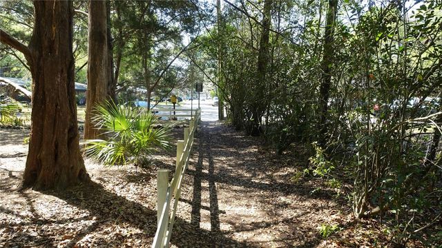 4910 NW 39TH TERRACE NW, Gainesville, FL 32606