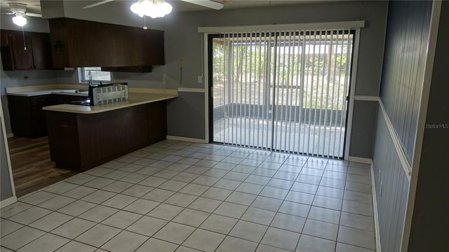 4910 NW 39TH TERRACE NW, Gainesville, FL 32606