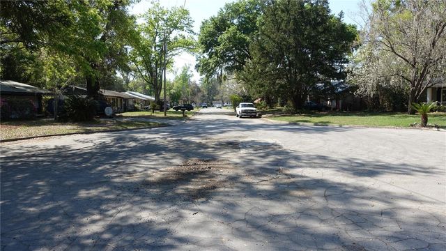 4910 NW 39TH TERRACE NW, Gainesville, FL 32606
