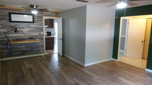 4910 NW 39TH TERRACE NW, Gainesville, FL 32606