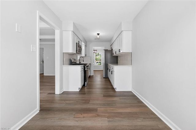 1220 Renoir CT, Virginia Beach, VA 23454