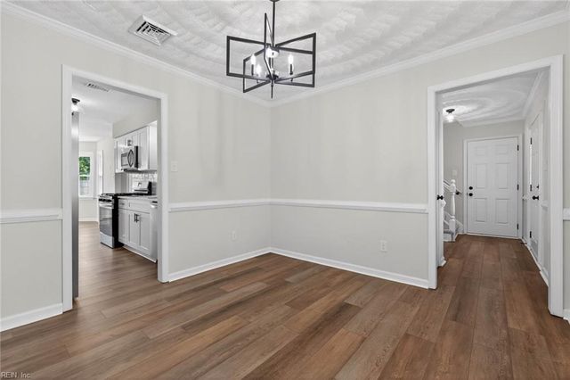 1220 Renoir CT, Virginia Beach, VA 23454