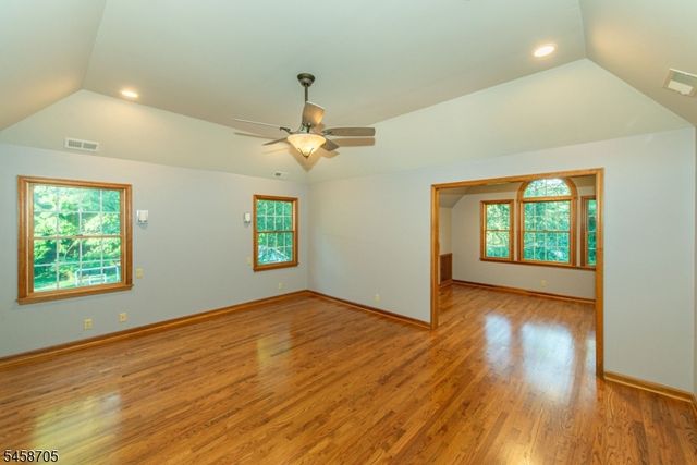 50 Gormley Ln, Kinnelon Boro, NJ 07405