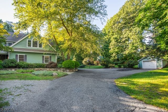 50 Gormley Ln, Kinnelon Boro, NJ 07405