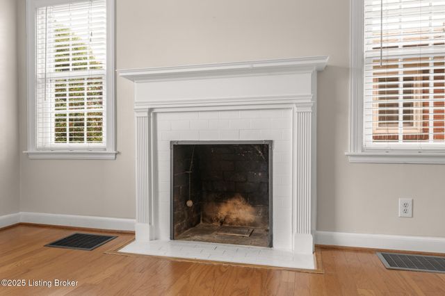 2310 Manchester Rd, Louisville, KY 40205