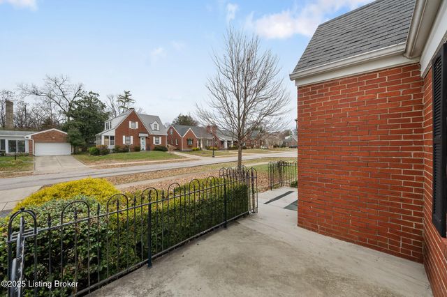 2310 Manchester Rd, Louisville, KY 40205