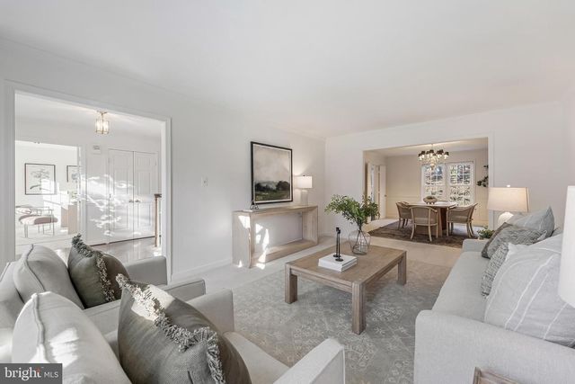 10332 DUNN MEADOW RD, Vienna, VA 22182