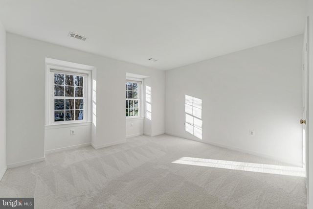 10332 DUNN MEADOW RD, Vienna, VA 22182