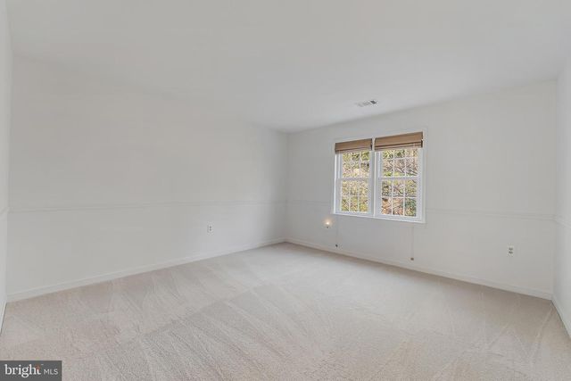 10332 DUNN MEADOW RD, Vienna, VA 22182