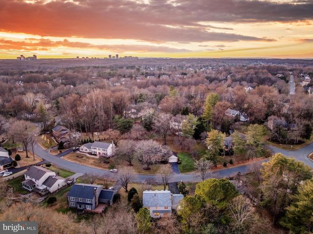 10332 DUNN MEADOW RD, Vienna, VA 22182