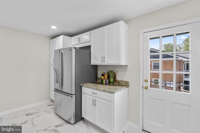 7530 FAIRWOOD LN, Falls Church, VA 22046