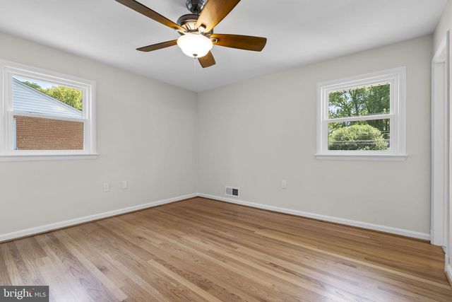 7530 FAIRWOOD LN, Falls Church, VA 22046