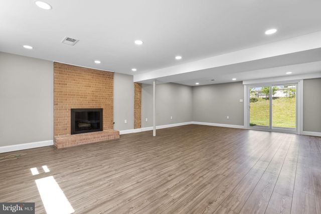 7530 FAIRWOOD LN, Falls Church, VA 22046
