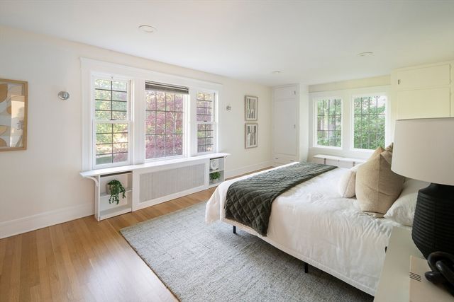 1643 Washington St, Newton, MA 02465