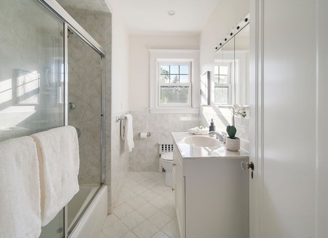 1643 Washington St, Newton, MA 02465