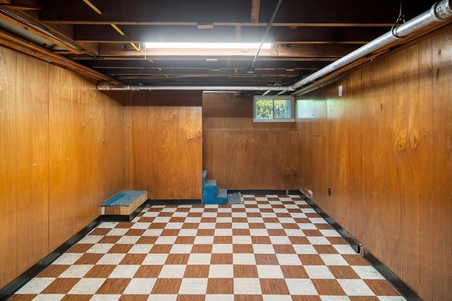 1643 Washington St, Newton, MA 02465