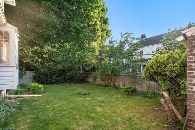 1643 Washington St, Newton, MA 02465