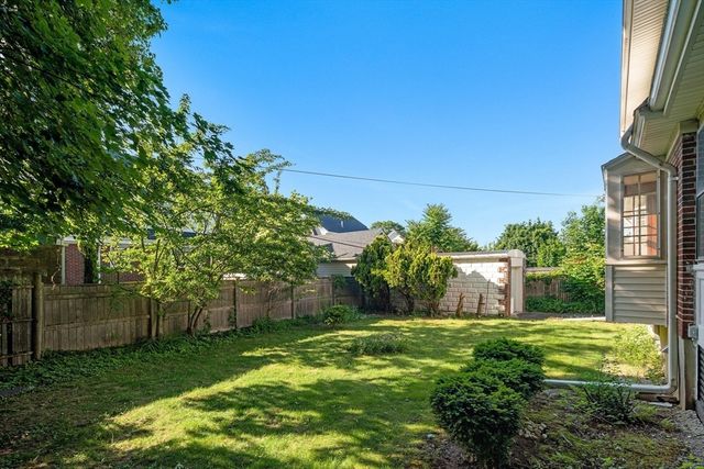 1643 Washington St, Newton, MA 02465
