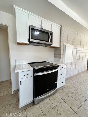 38710 Yucca Tree Street, Palmdale, CA 93551