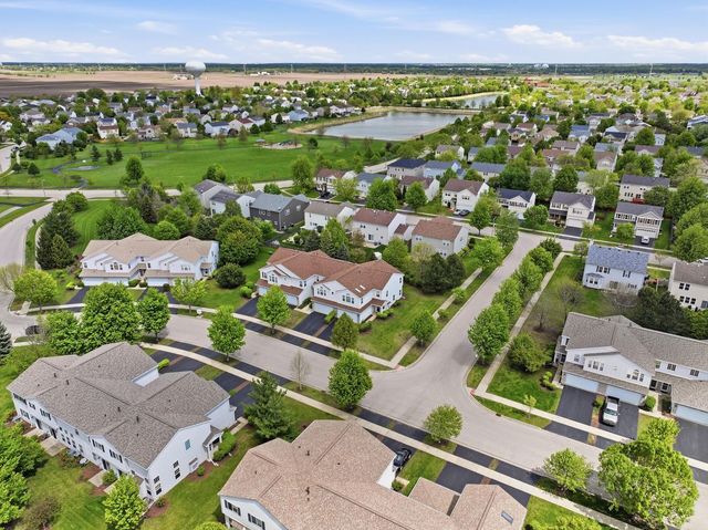 1814 Candlelight Circle, Montgomery, IL 60538