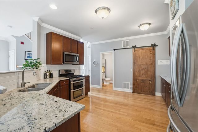 1814 Candlelight Circle, Montgomery, IL 60538