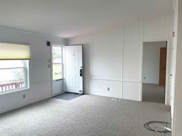 229 Cadgewith, Lansing, MI 48906