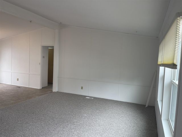229 Cadgewith, Lansing, MI 48906