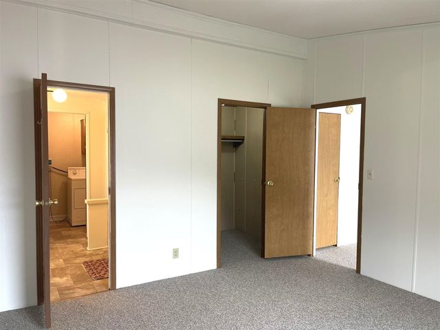 229 Cadgewith, Lansing, MI 48906