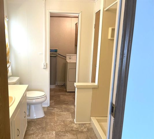 229 Cadgewith, Lansing, MI 48906
