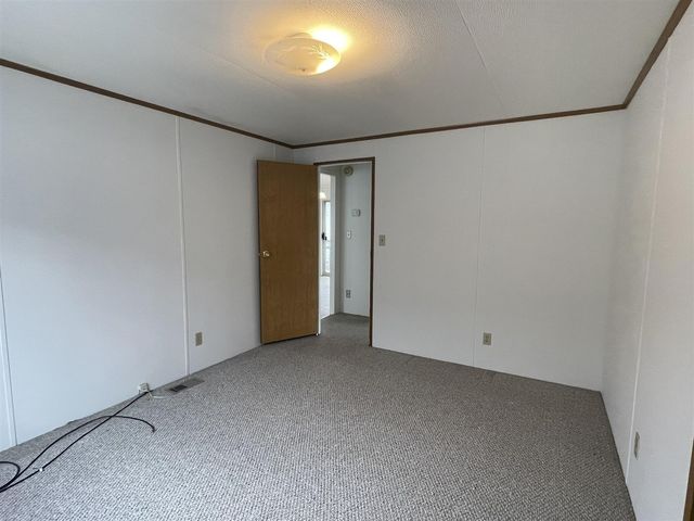 229 Cadgewith, Lansing, MI 48906