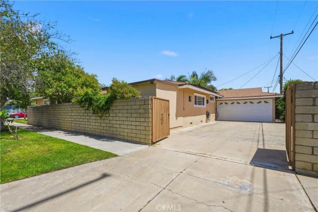 1382 Lance Drive, Tustin, CA 92780