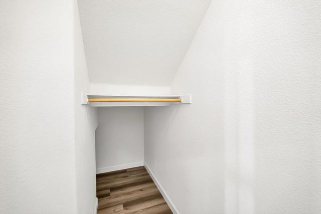 5912 CADDINGTON Way, Sacramento, CA 95835