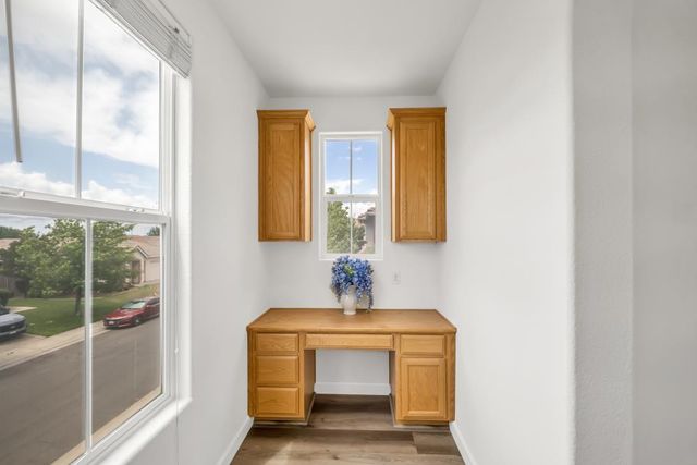 5912 CADDINGTON Way, Sacramento, CA 95835