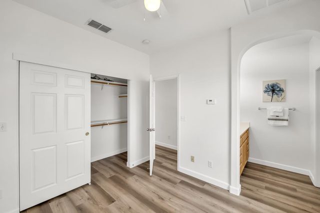 5912 CADDINGTON Way, Sacramento, CA 95835