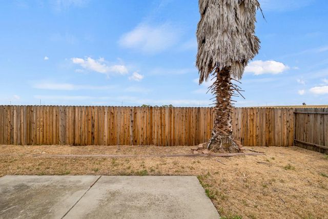 5912 CADDINGTON Way, Sacramento, CA 95835