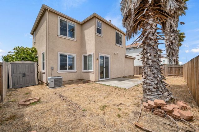 5912 CADDINGTON Way, Sacramento, CA 95835