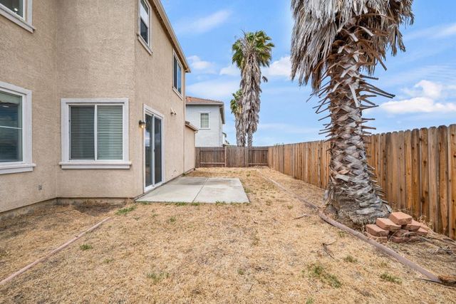 5912 CADDINGTON Way, Sacramento, CA 95835