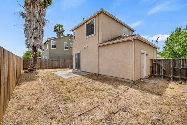 5912 CADDINGTON Way, Sacramento, CA 95835