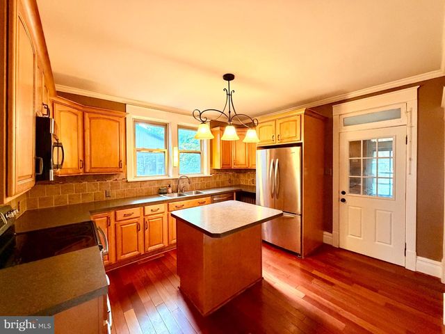 163 2ND ST, Highspire, PA 17034