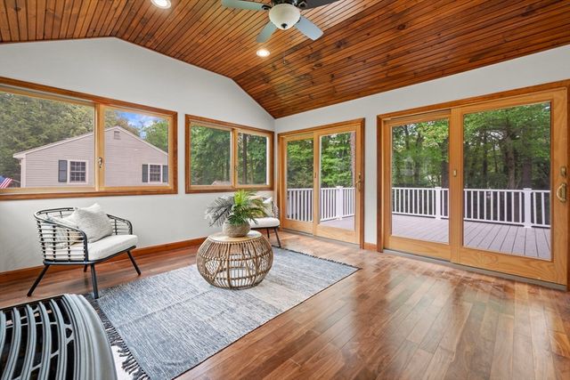 5 Ivanhoe Dr., Lynnfield, MA 01940