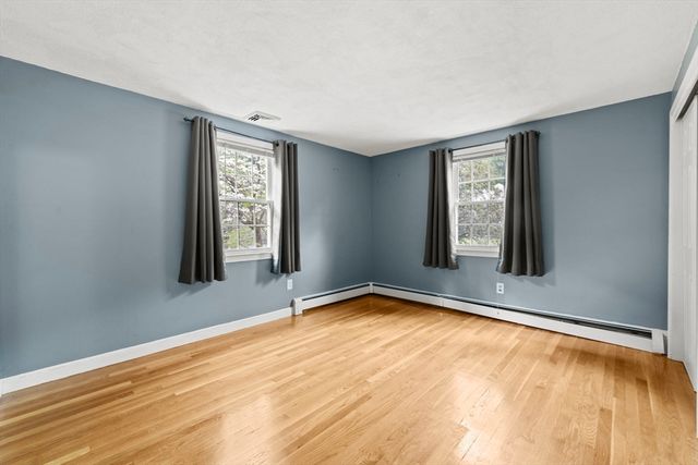 5 Ivanhoe Dr., Lynnfield, MA 01940