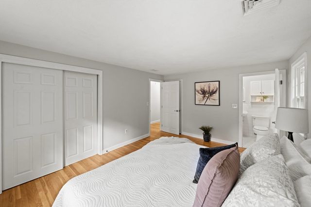 5 Ivanhoe Dr., Lynnfield, MA 01940