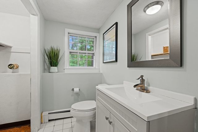 5 Ivanhoe Dr., Lynnfield, MA 01940