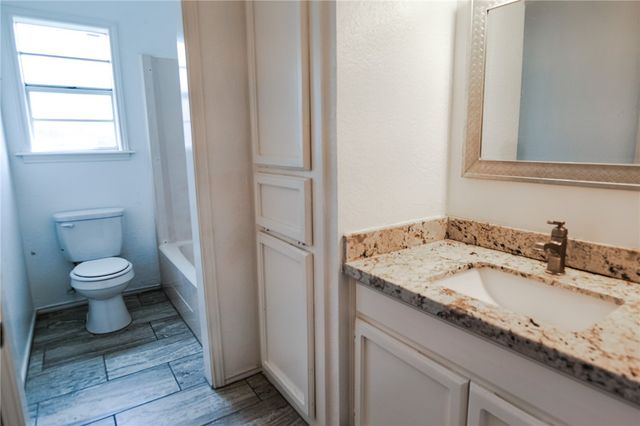 1314 Harbor Lights Dr, Corpus Christi, TX 78412