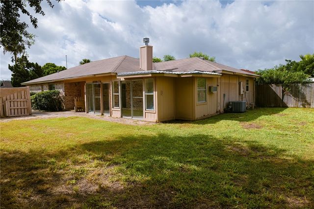 1314 Harbor Lights Dr, Corpus Christi, TX 78412