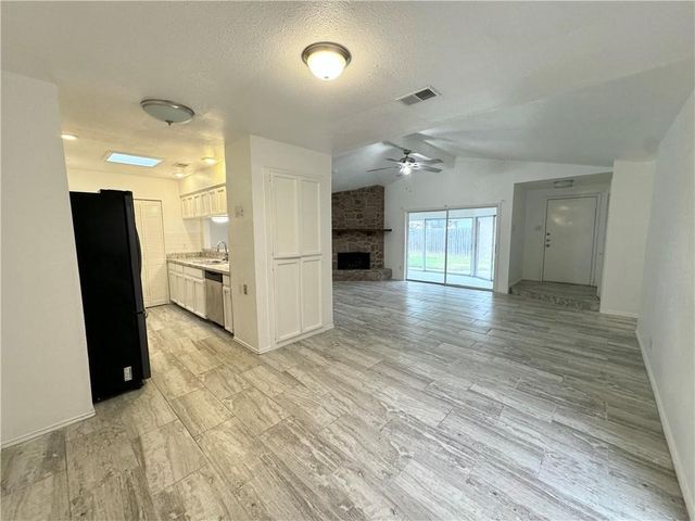 1314 Harbor Lights Dr, Corpus Christi, TX 78412