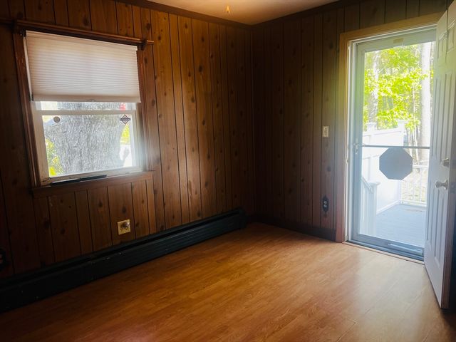 94 City Depot Rd, Charlton, MA 01507